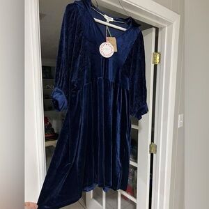Elegant Velvet Dress in Deep Blue